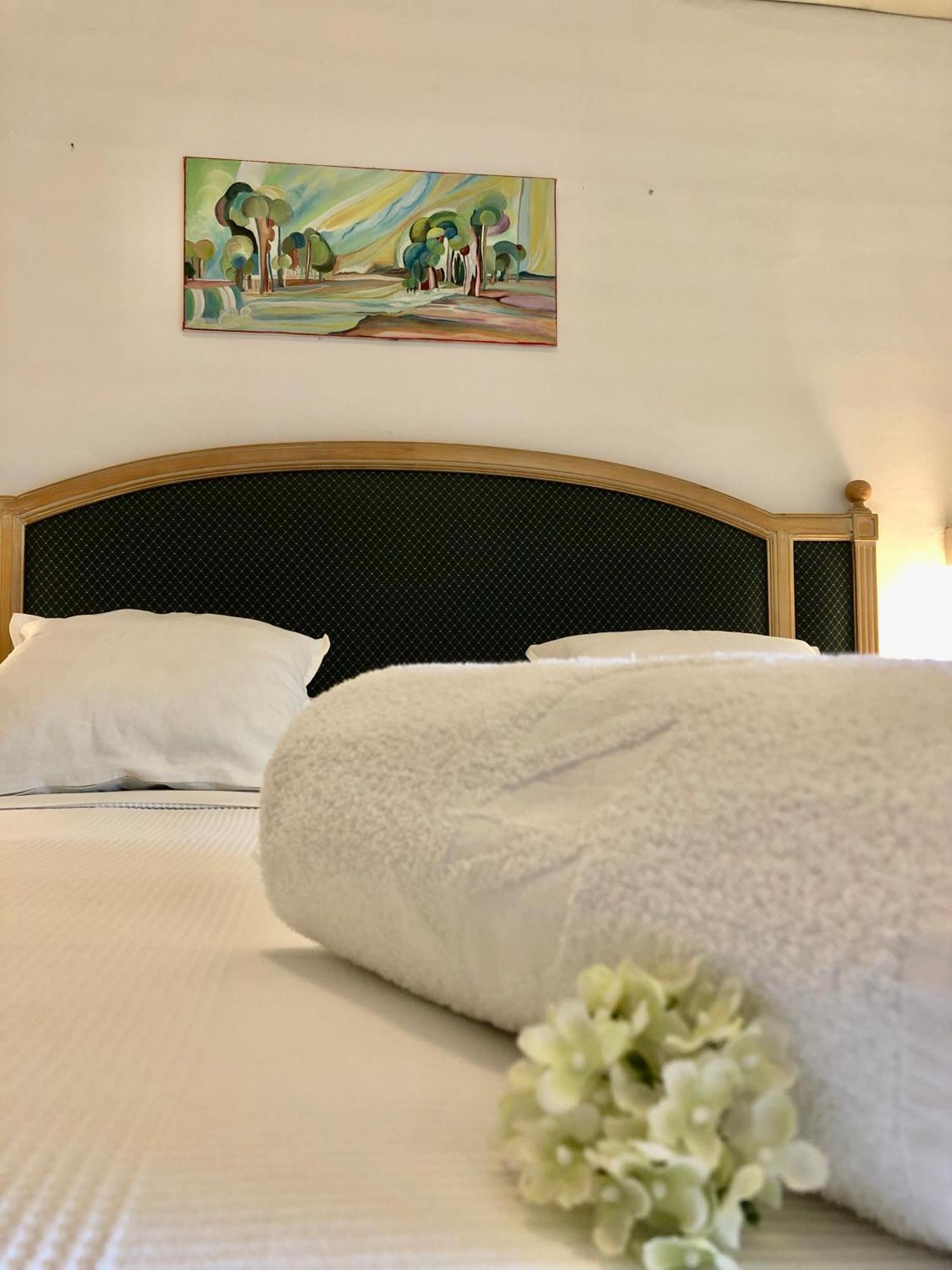 Hotel Pinocchio กัตตอลิกา ภายนอก รูปภาพ