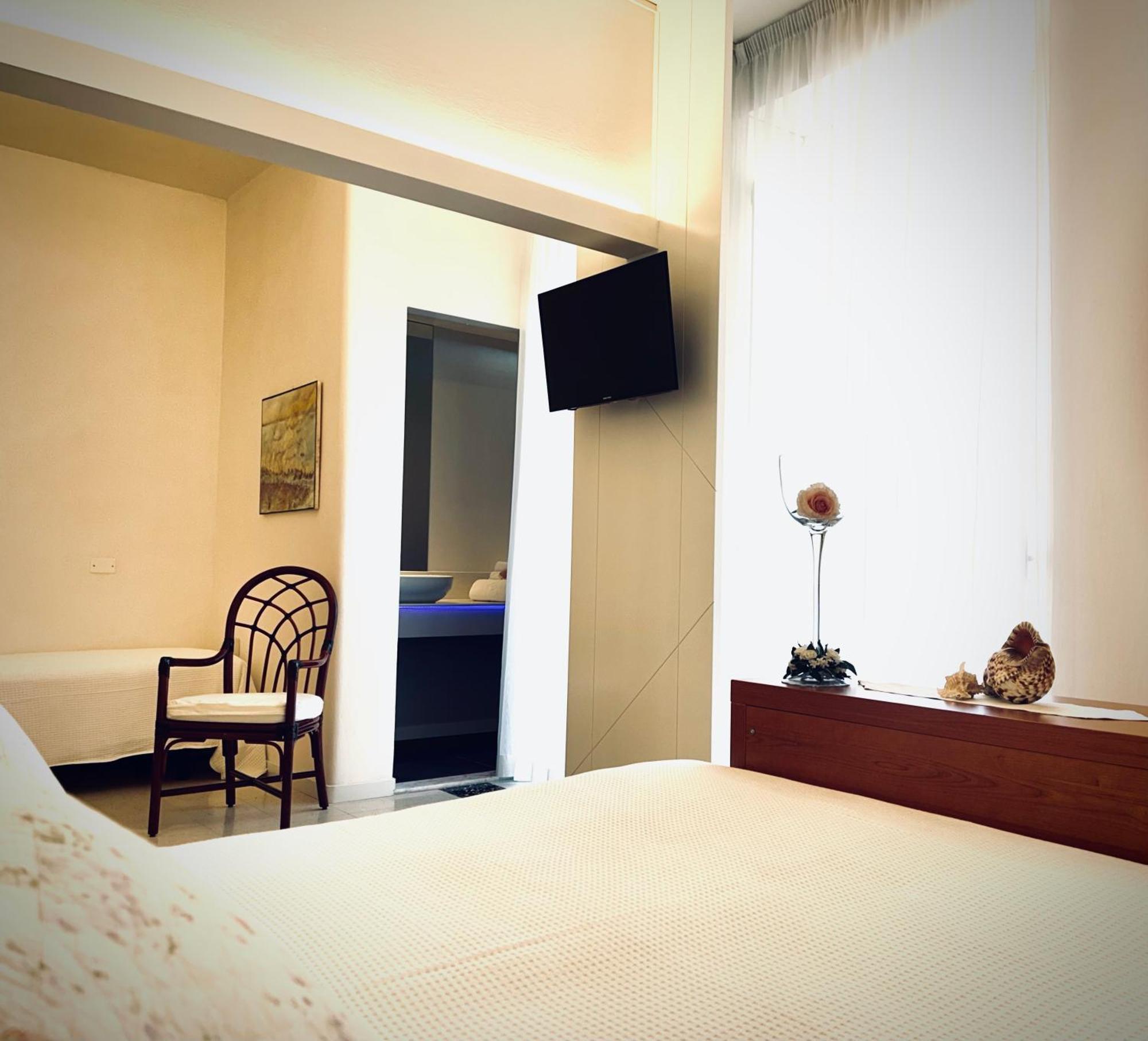 Hotel Pinocchio กัตตอลิกา ภายนอก รูปภาพ