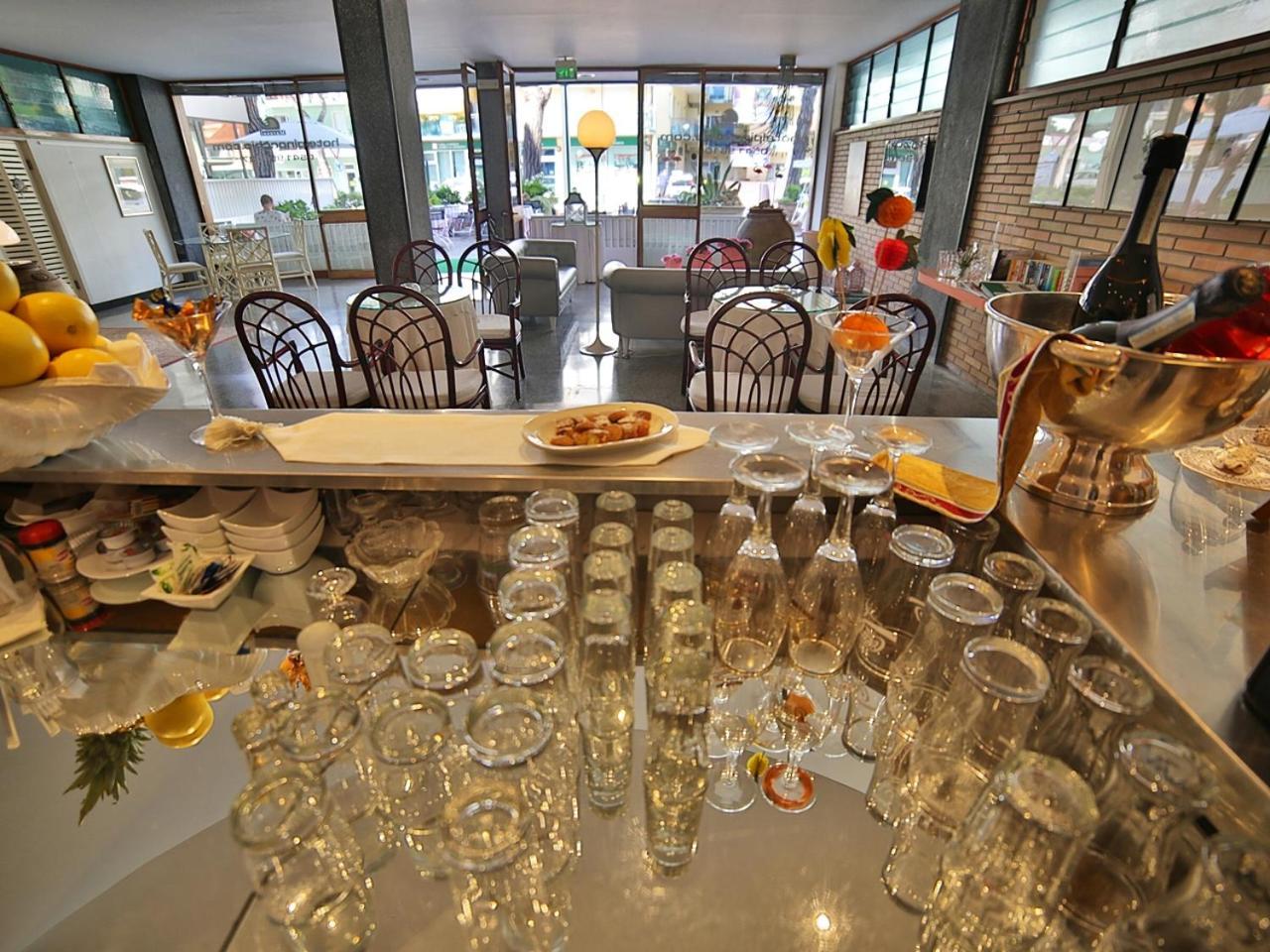 Hotel Pinocchio กัตตอลิกา ภายนอก รูปภาพ