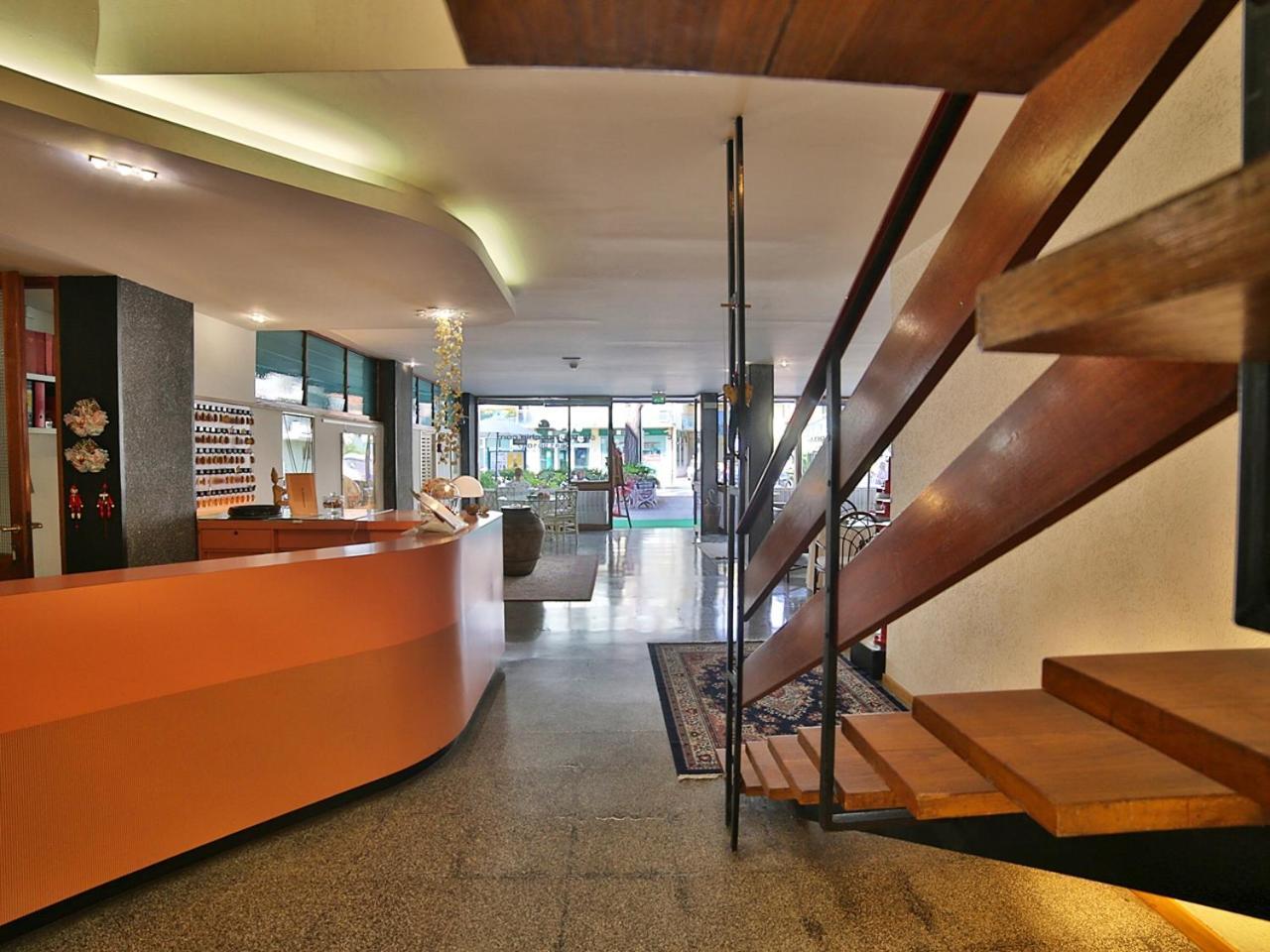 Hotel Pinocchio กัตตอลิกา ภายนอก รูปภาพ